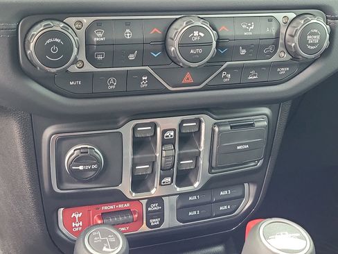 New 2026 Jeep Gladiator Rubicon image 16