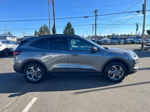Used 2025 Ford Escape ST-Line image 7