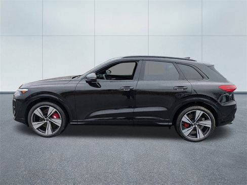 New 2025 Audi SQ5 Premium Plus image 6