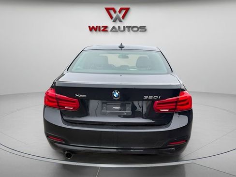 Used 2017 BMW 320i xDrive Sedan image 4