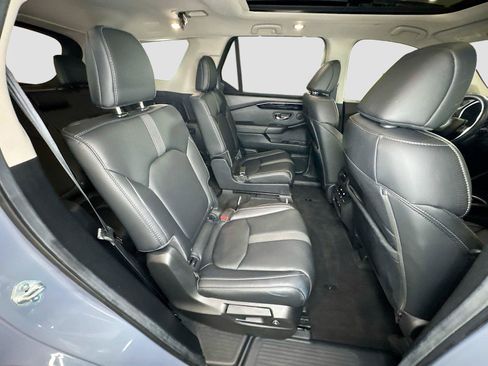 Used 2025 Honda Pilot Touring image 22