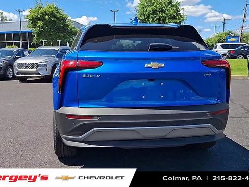 New 2025 Chevrolet Blazer EV LT image 8