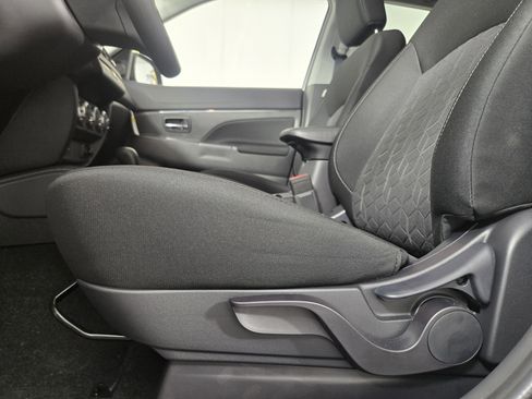 New 2025 Mitsubishi Outlander Sport ES image 28