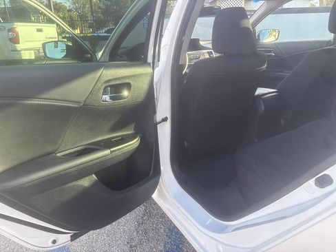 Used 2015 Honda Accord Sport image 23