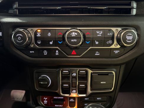 New 2026 Jeep Wrangler Unlimited Sport image 34