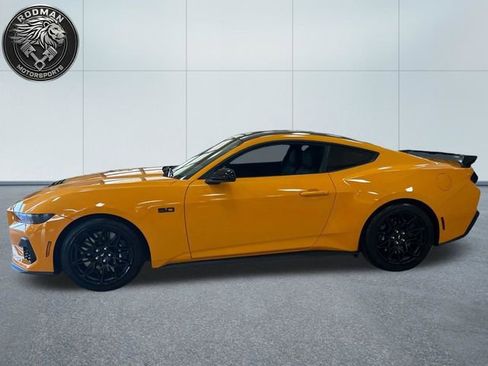 New 2026 Ford Mustang GT w/ GT Performance Package RWD image 8