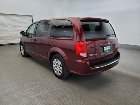 Used 2019 Dodge Grand Caravan SE image 5