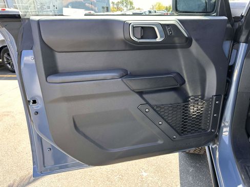 Used 2025 Ford Bronco Badlands AWD/4WD image 9