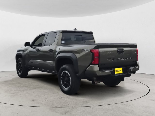 Used 2026 Toyota Tacoma TRD Off-Road w/ TRD Off Road Upgrade Package AWD/4WD image 7