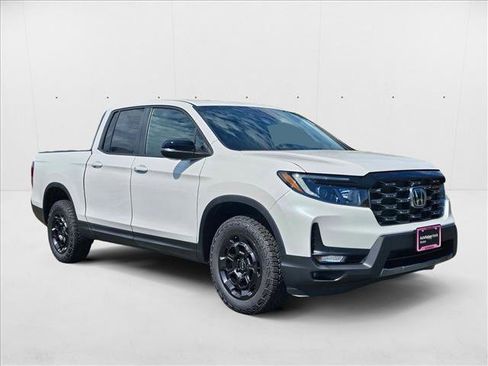 New 2025 Honda Ridgeline TrailSport+ image 3