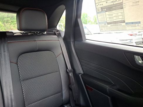 New 2025 Ford Escape ST-Line w/ Tech Pack #1 image 14