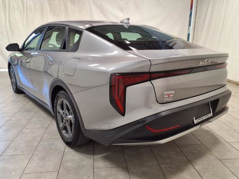 Used 2025 Kia K4 LXS FWD image 7