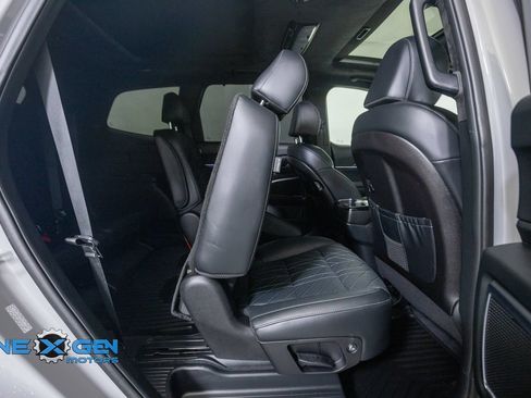 Used 2025 Kia Telluride SX Prestige X-Line AWD/4WD image 40