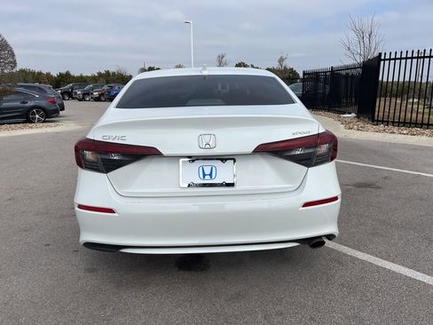 Certified 2025 Honda Civic Sport image 5