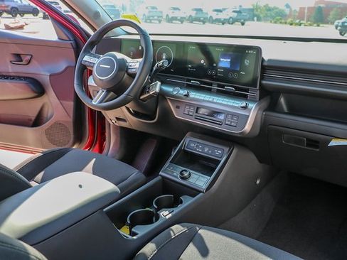 Used 2025 Hyundai Kona SEL image 15