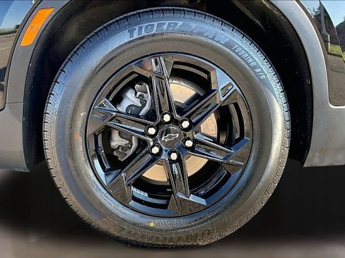 Used 2024 Chevrolet Blazer LT w/ Midnight/Sport Edition FWD image 8