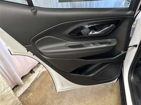 Used 2022 GMC Terrain AT4 w/ Tech Package image 24