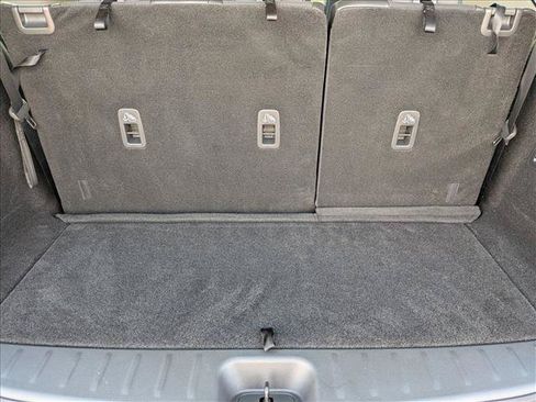 Used 2025 Nissan Pathfinder SL w/ SL Premium Package FWD image 4
