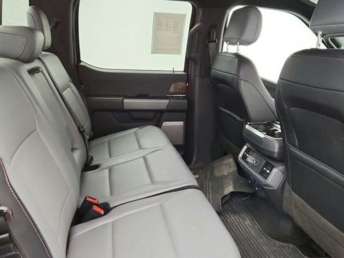 Used 2022 Ford F150 Lightning Lariat image 22