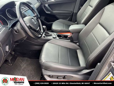 Used 2019 Volkswagen Tiguan SE w/ Panoramic Sunroof Package AWD/4WD image 18