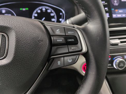 Used 2018 Honda Accord Touring image 27