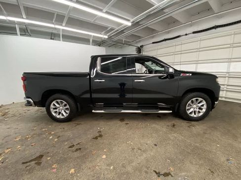 Used 2020 Chevrolet Silverado 1500 LTZ w/ LTZ Premium Package image 7