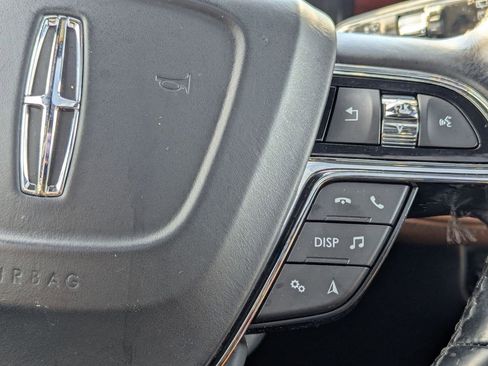 Used 2022 Lincoln Nautilus Reserve w/ Equipment Group 201A image 16