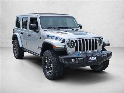 Used 2023 Jeep Wrangler Unlimited Rubicon 4xe w/ Cold Weather Group AWD/4WD image 3