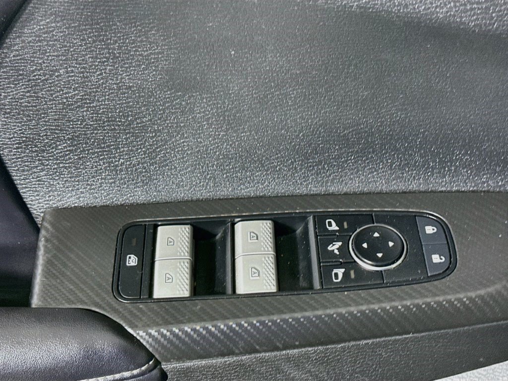 Used 2023 Mitsubishi Outlander SE FWD image 23