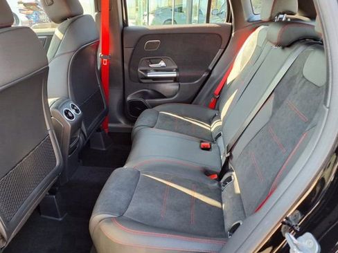 New 2026 Mercedes-Benz GLA 35 AMG 4MATIC image 17