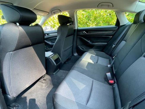 Used 2022 Honda Accord LX image 10