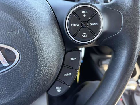 Used 2016 Kia Soul FWD image 38