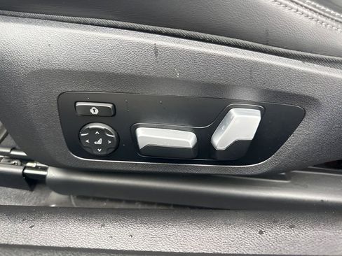 Used 2023 BMW M4 xDrive Competition image 11