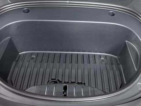 Used 2023 Tesla Model 3 Standard Range RWD image 39