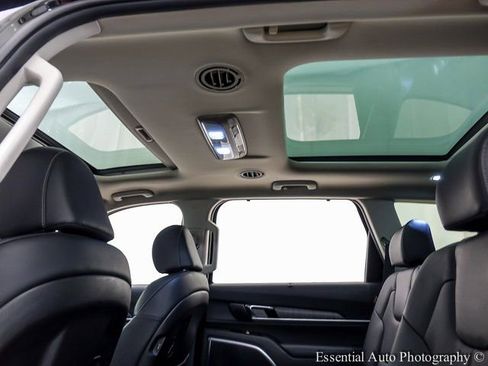 Used 2023 Kia Telluride SX image 13