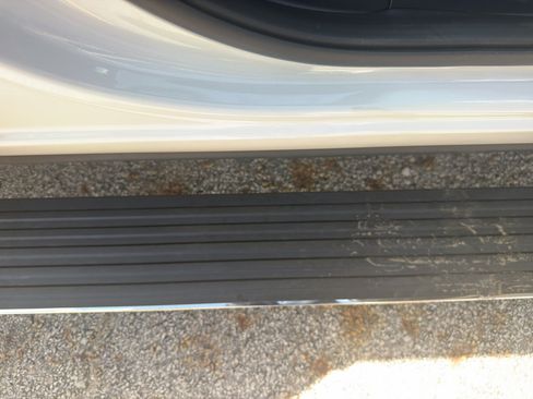 Used 2024 Ford Expedition Platinum RWD image 13