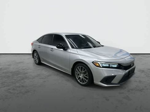 Used 2022 Honda Civic Sport image 5
