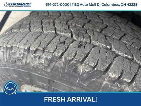 Used 2019 Chevrolet Express 3500 w/ Driver Convenience Package image 11