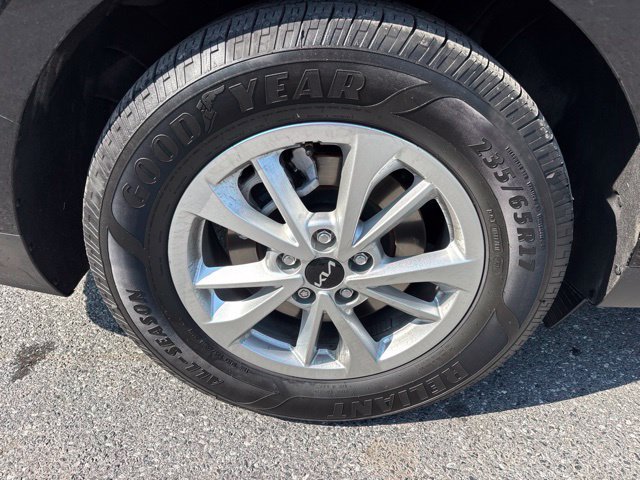 Used 2023 Kia Carnival LX FWD image 27