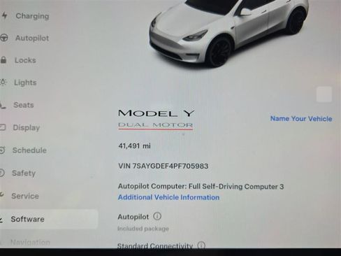 Used 2023 Tesla Model Y Performance image 8