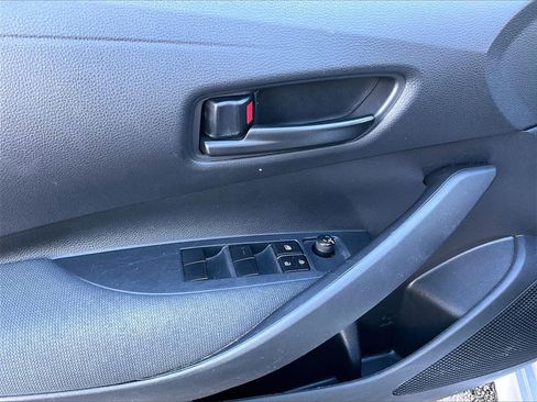 Used 2023 Toyota Corolla LE image 36