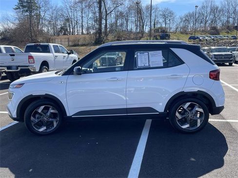Certified 2025 Hyundai Venue Limited image 5