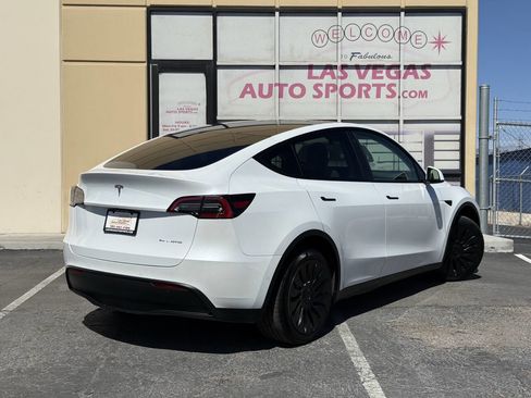 Used 2021 Tesla Model Y Long Range AWD/4WD image 7