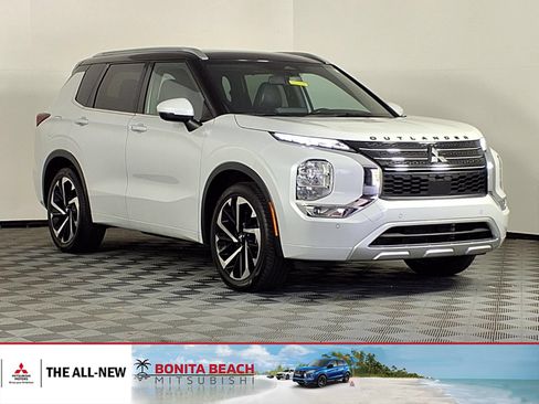 Used 2024 Mitsubishi Outlander SEL FWD image 1