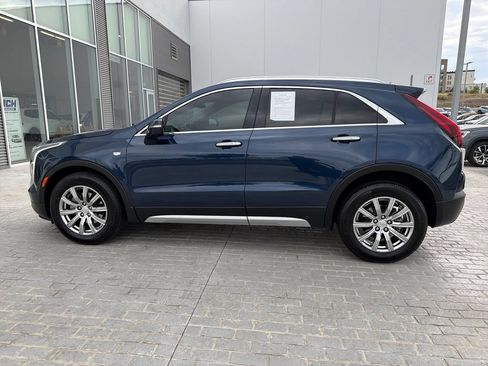 Used 2021 Cadillac XT4 Premium Luxury AWD/4WD image 2