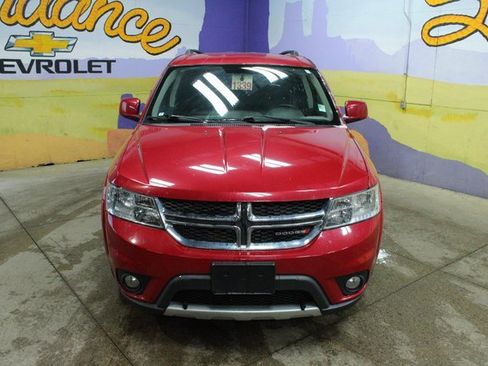 Used 2014 Dodge Journey SXT image 3