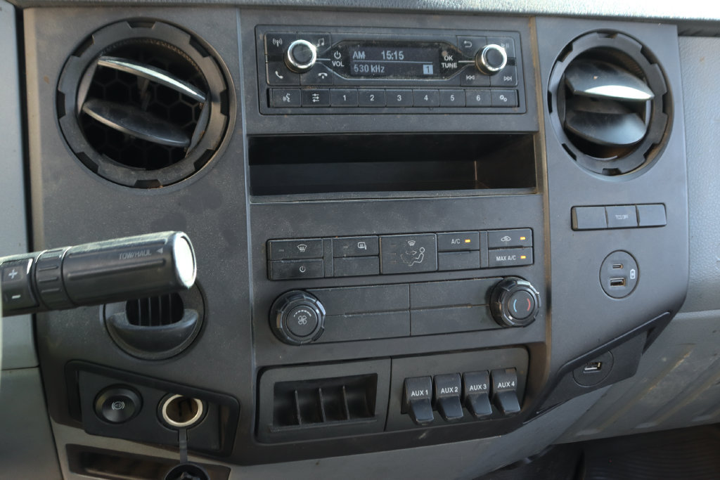 Used 2022 Ford F650 2WD Crew Cab Super Duty image 30