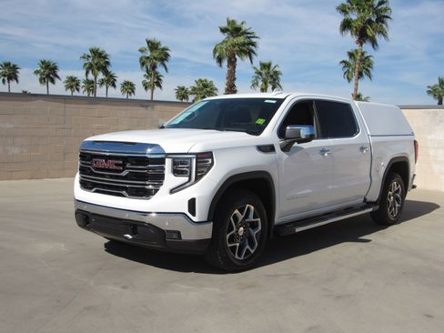 Used 2023 GMC Sierra 1500 SLT w/ SLT Premium Plus Package image 1