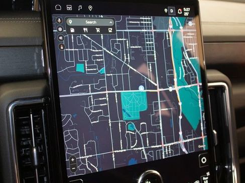 Used 2025 GMC Yukon Denali image 28