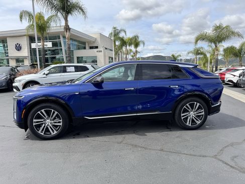 Used 2024 Cadillac Lyriq Luxury image 7